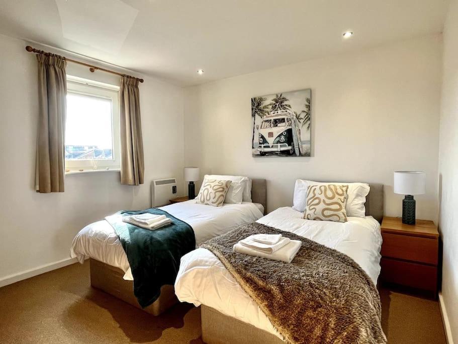 Beachfront Bliss With Spectacular Views Llanelli Buitenkant foto