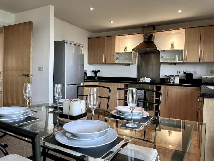 Beachfront Bliss With Spectacular Views Llanelli Buitenkant foto