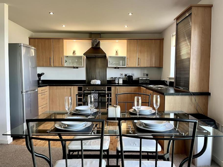Beachfront Bliss With Spectacular Views Llanelli Buitenkant foto