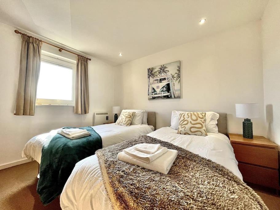 Beachfront Bliss With Spectacular Views Llanelli Buitenkant foto