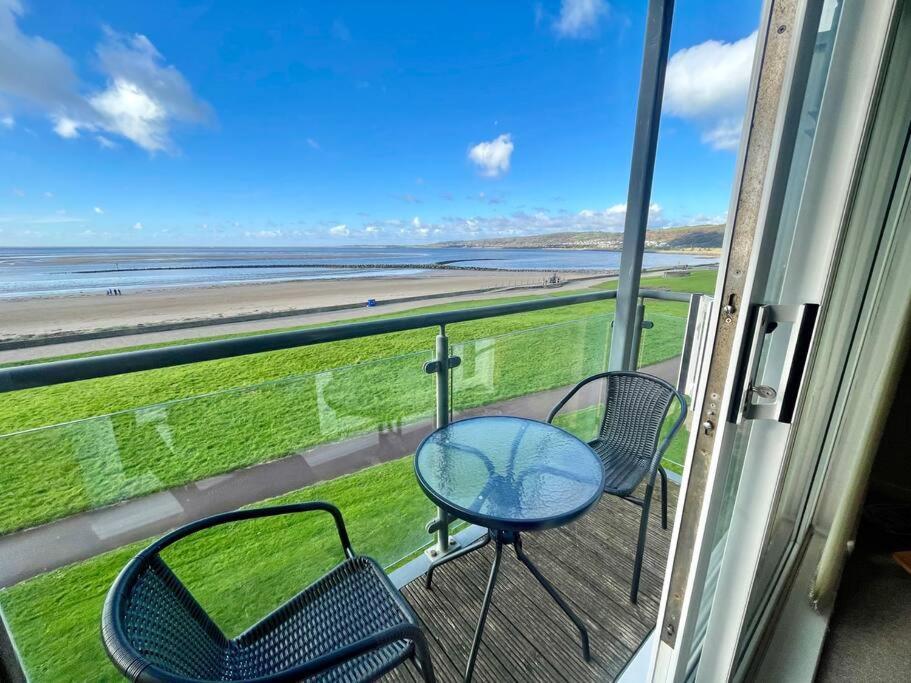 Beachfront Bliss With Spectacular Views Llanelli Buitenkant foto